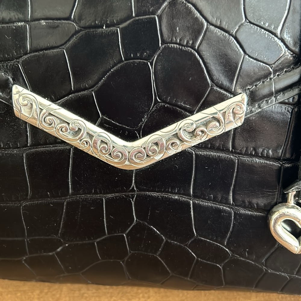 Brighton large black leather purse. Has pockets & compartments. Used but good. - Picture 2 of 14